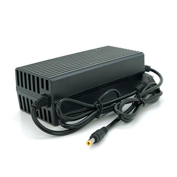 Зарядний пристрій Jinyi для літніх акумуляторів 48V,2A (Max.:58.4V/2A), штекер 5.5*2.5, з індикацією, BOX JN-4820-58420 фото