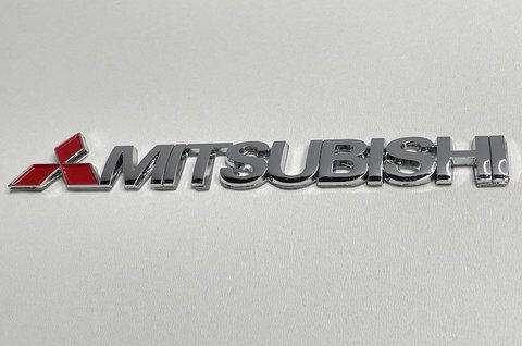 Емблема напис Mitsubishi 190x24 mm (хром/червоний) mit001 фото товару