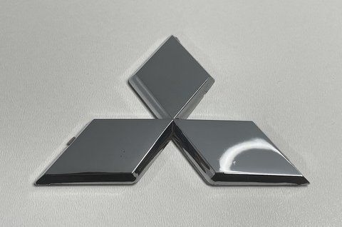 Емблема Mitsubishi 88x78 mm (хром) mit007 фото товару