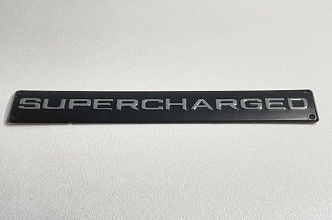 Емблема напис багажник SUPERCHARGED на Land Rover (чорний) 175x25 mm lr012 фото товару