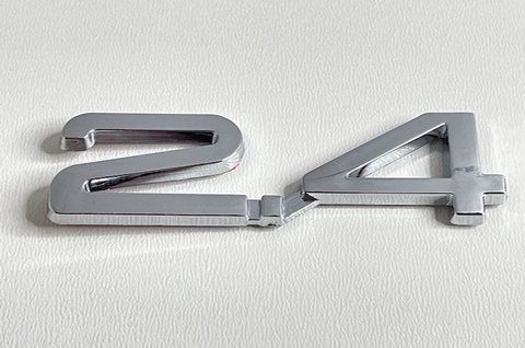 Эмблема надпись 2.4 на Audi 73x24mm au016 фото товара