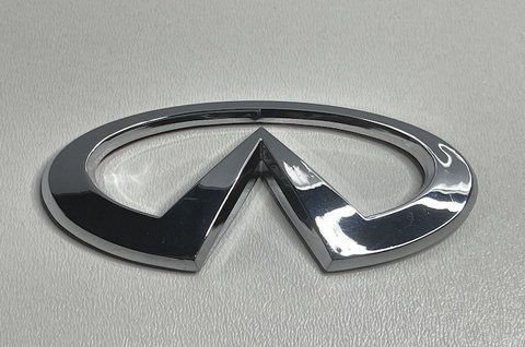 Емблема на кермо подушки безпеки Infiniti 70x35 mm (хром) nis011 фото товару