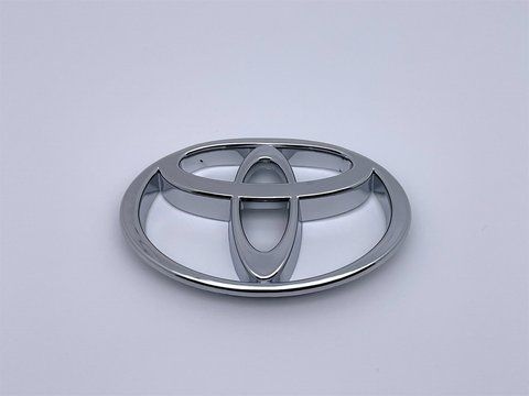 Эмблема шильдик логотип решетки радиатора Toyota Camry (Тойота) 92*59мм (Хром) toy046 фото товара